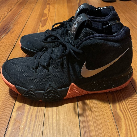 Kyrie 4 size 8.5 - Picture 1 of 5